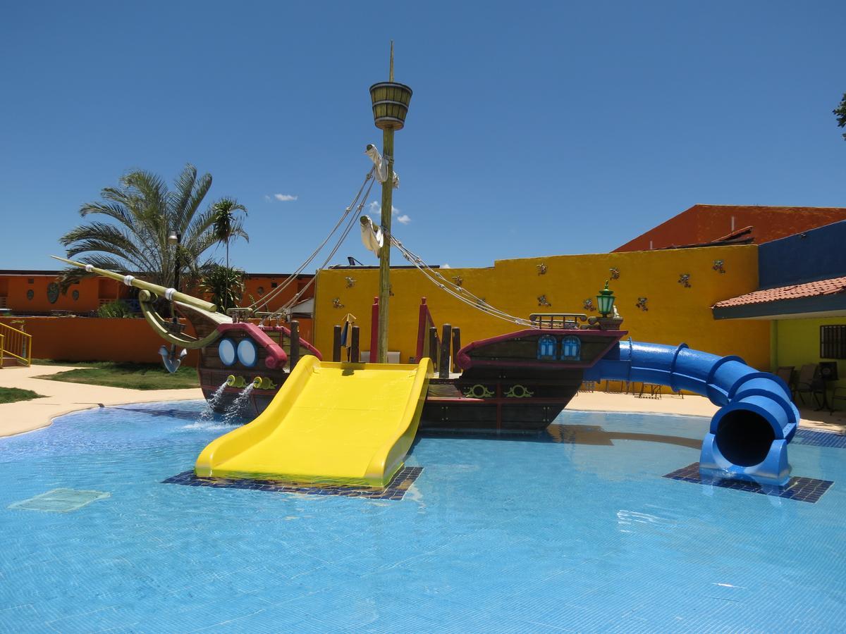Hotel La Hacienda Сантьяго Екстер'єр фото